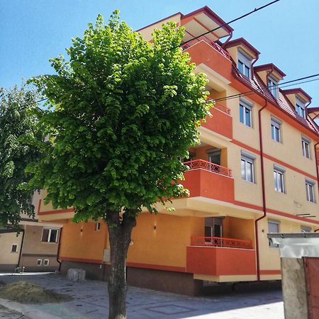 Bitola City Center Bagian luar foto